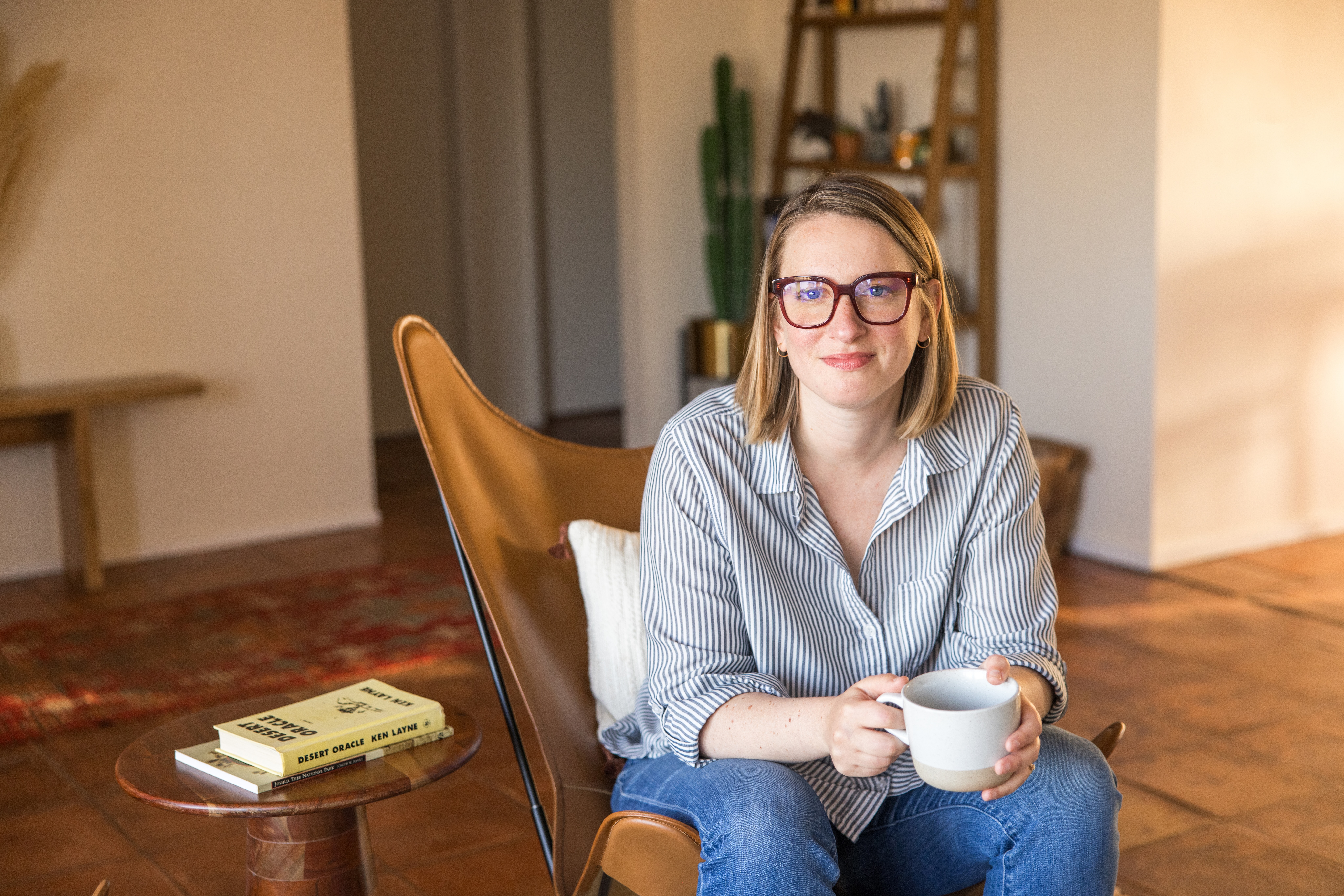 Professional portrait of therapist Eva Cantor